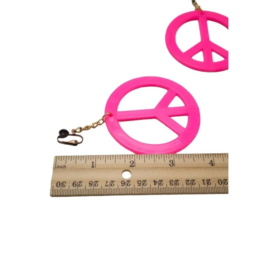 Pink Kitsch Peace Symbol Dangle Drop Earrings Gold Tone Vintage